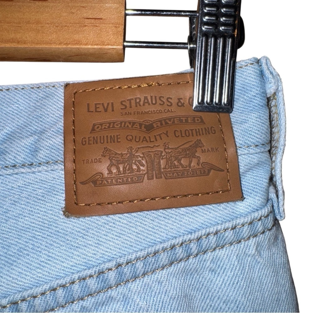 LEVI’S Ribcage Straight Ankle In Ojai Shore Light Wash Distressed Size 28 - Picture 12 of 16